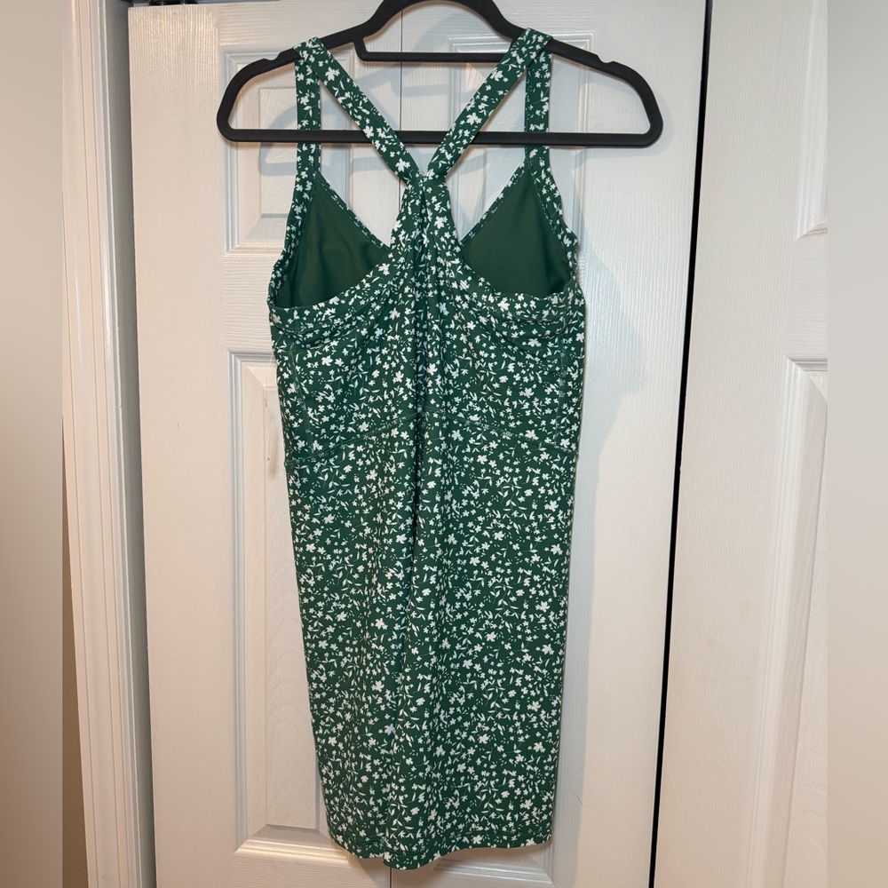 Old Navy Green and White Floral Activewear Romper - Picture 5 of 7